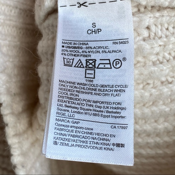 GAP Cream Knit Turtleneck Sweater - Picture 5 of 6